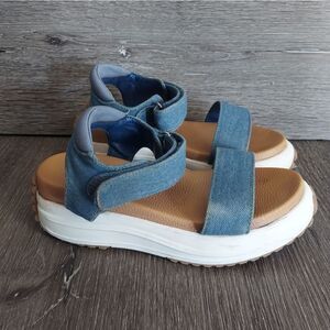 Girls Mia Denim Platform Sneaker Sandal Size 2